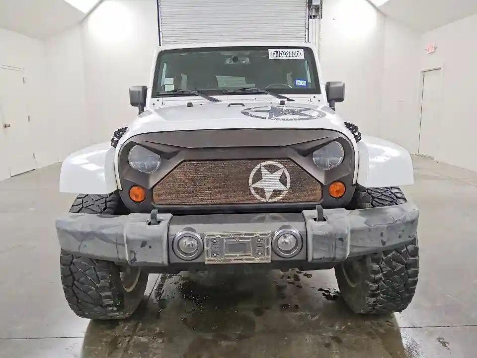 1C4BJWDG6DL613986 2013 JEEP WRANGLER-4