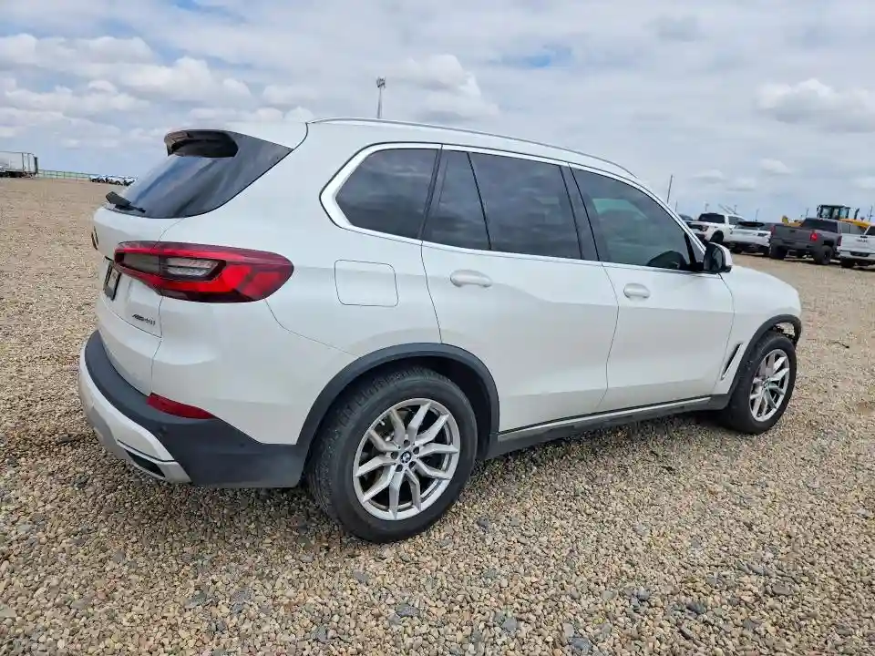 5UXCR6C05M9H23332 2021 BMW X5-2