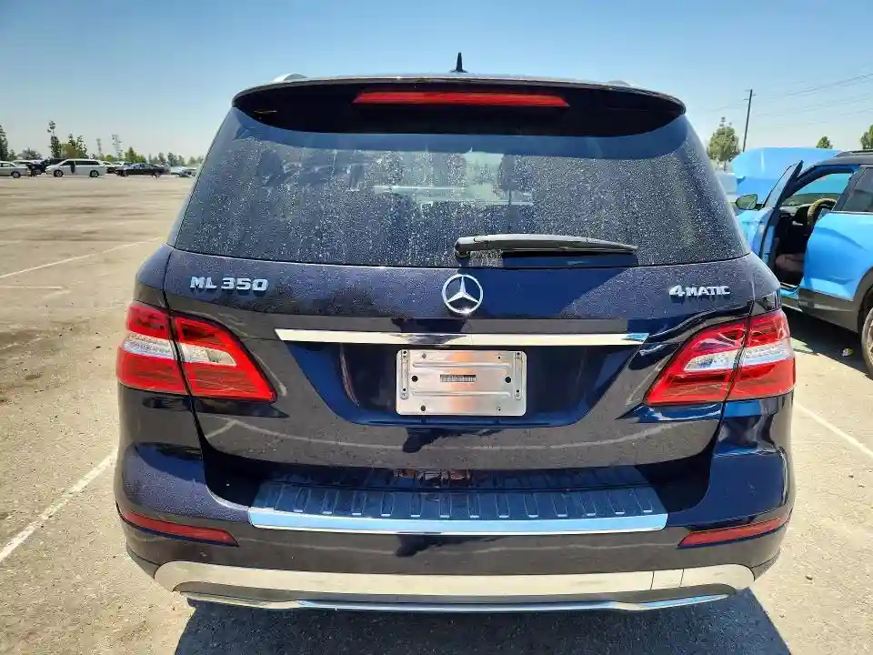4JGDA5HB0CA019840 2012 MERCEDES-BENZ M-CLASS-5