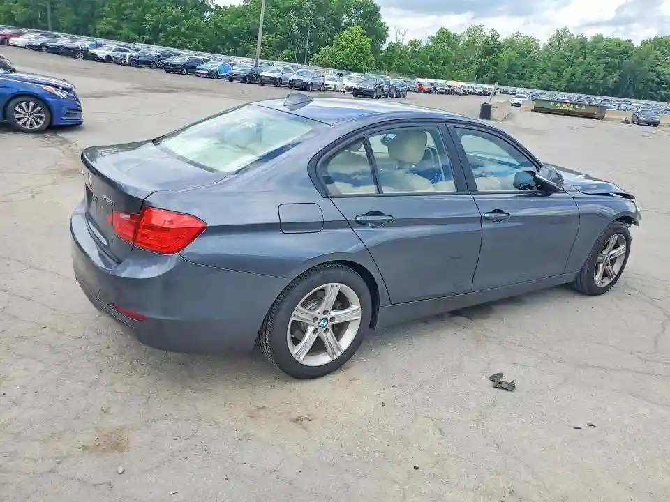 WBA3B3C53DF540183 2013 BMW 3 SERIES-2