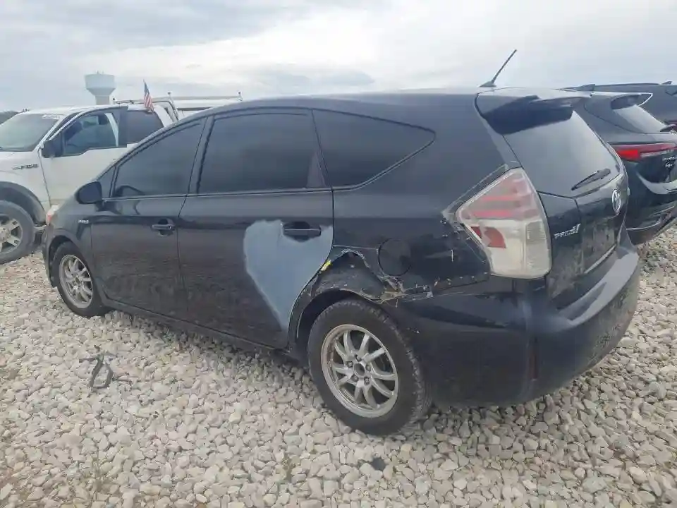 JTDZN3EU3HJ059345 2017 TOYOTA PRIUS V TW-1