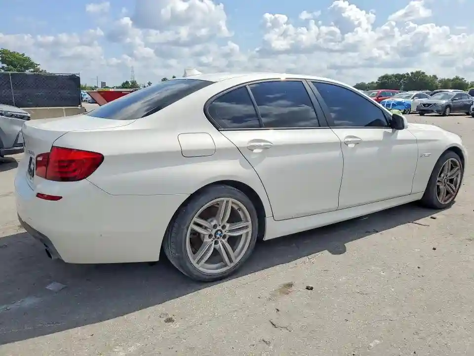 WBAFU7C51DDU68068 2013 BMW 5 SERIES-2