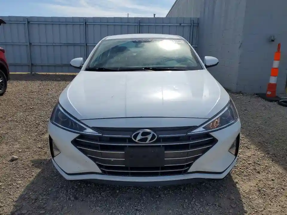 5NPD74LF8KH411897 2019 HYUNDAI ELANTRA-4