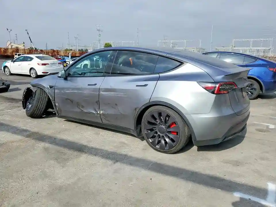 7SAYGDEF8RA306025 2024 TESLA MODEL Y-1