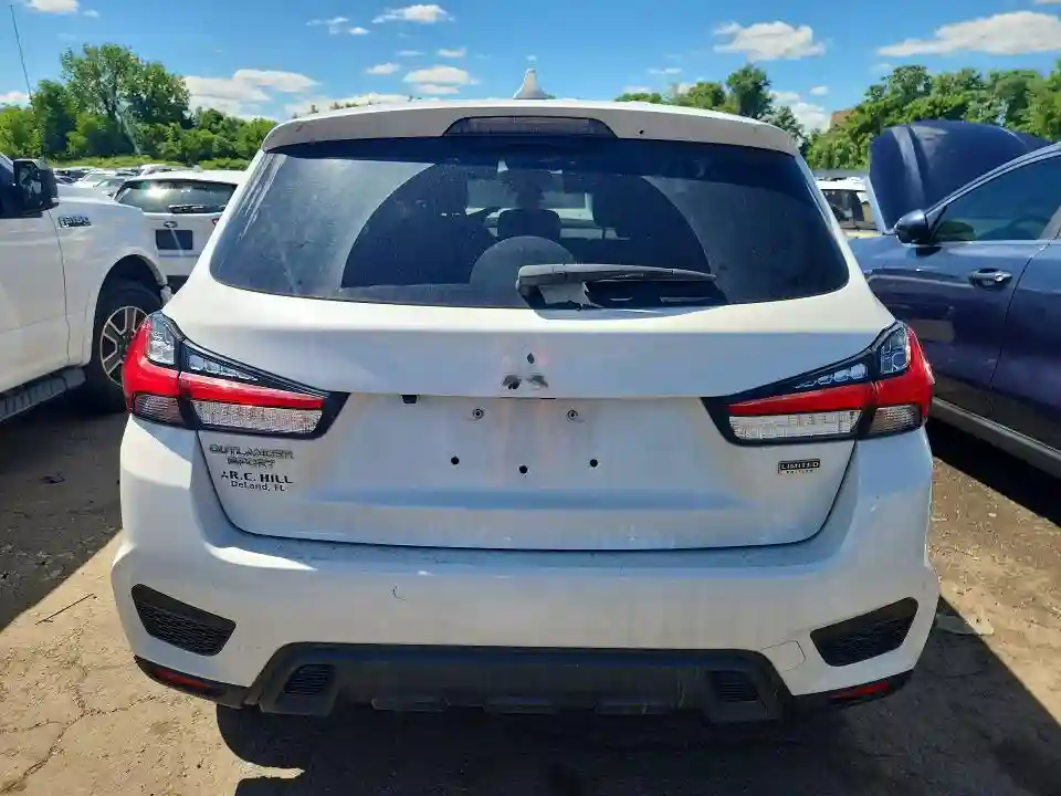 JA4APUAU4MU004568 2021 MITSUBISHI OUTLANDER-5
