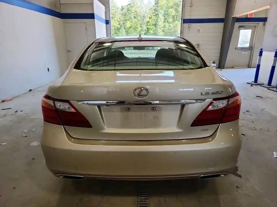 JTHCL5EF0B5008991 2011 LEXUS LS460-5
