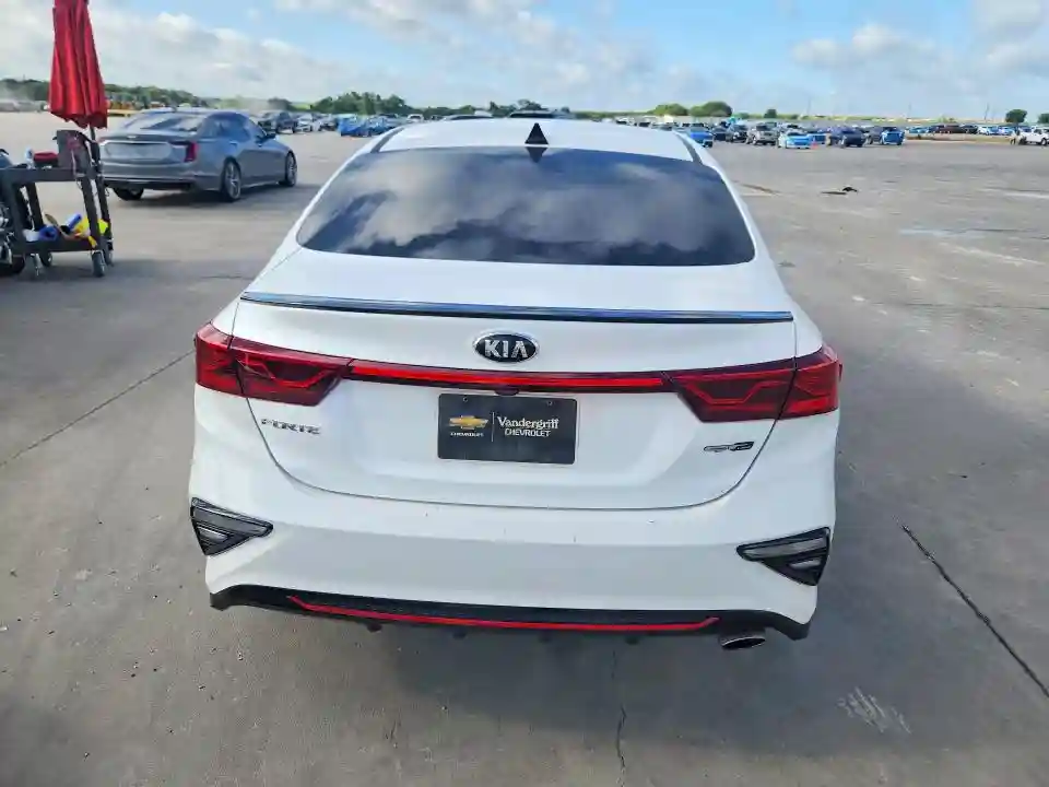 3KPF34AD4ME306965 2021 KIA FORTE-5
