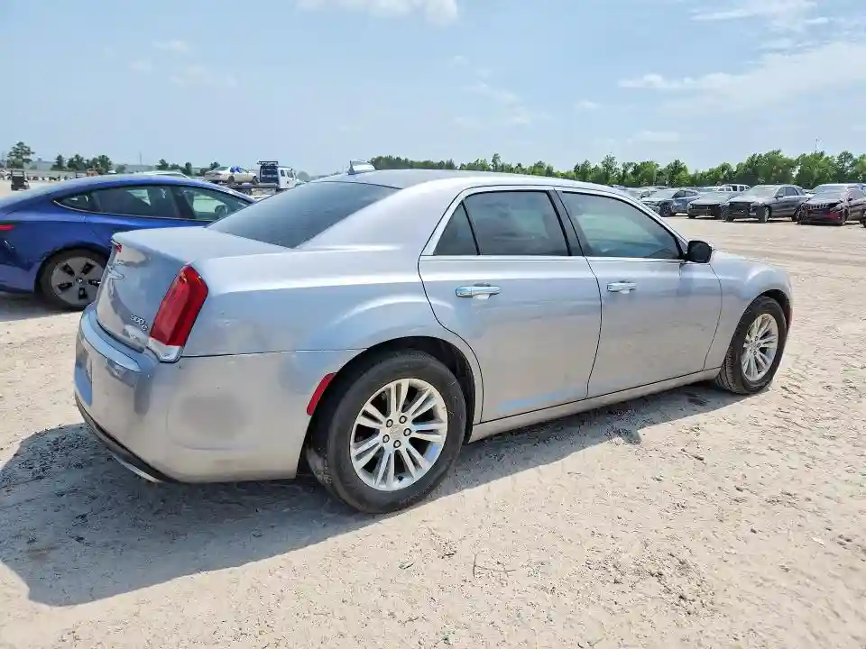 2C3CCAEG2GH123633 2016 CHRYSLER 300-2