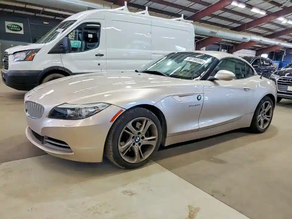 WBALM7C53BE382836 2011 BMW Z4-0