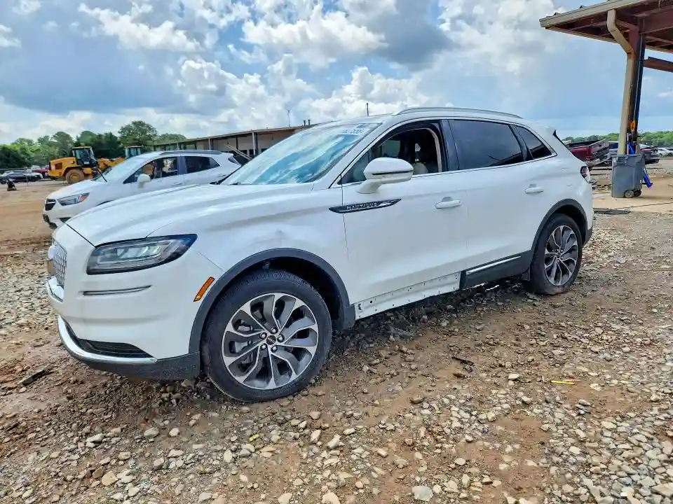 2LMPJ8KP0PBL22926 2023 LINCOLN NAUTILUS-0