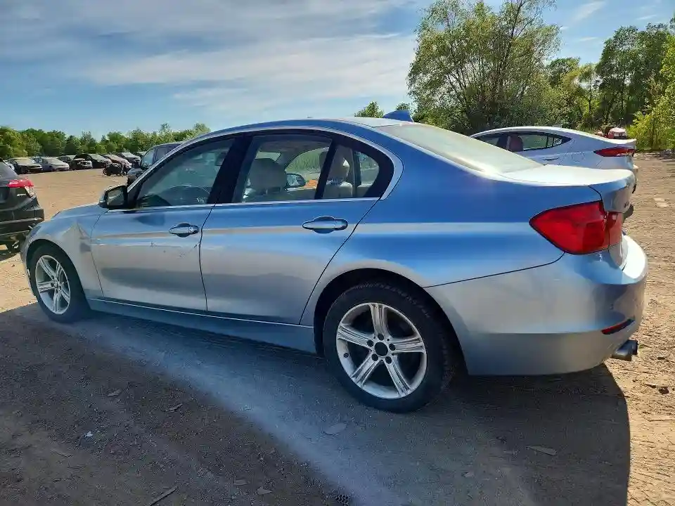 WBA3B5C57FF959412 2015 BMW 3 SERIES-1