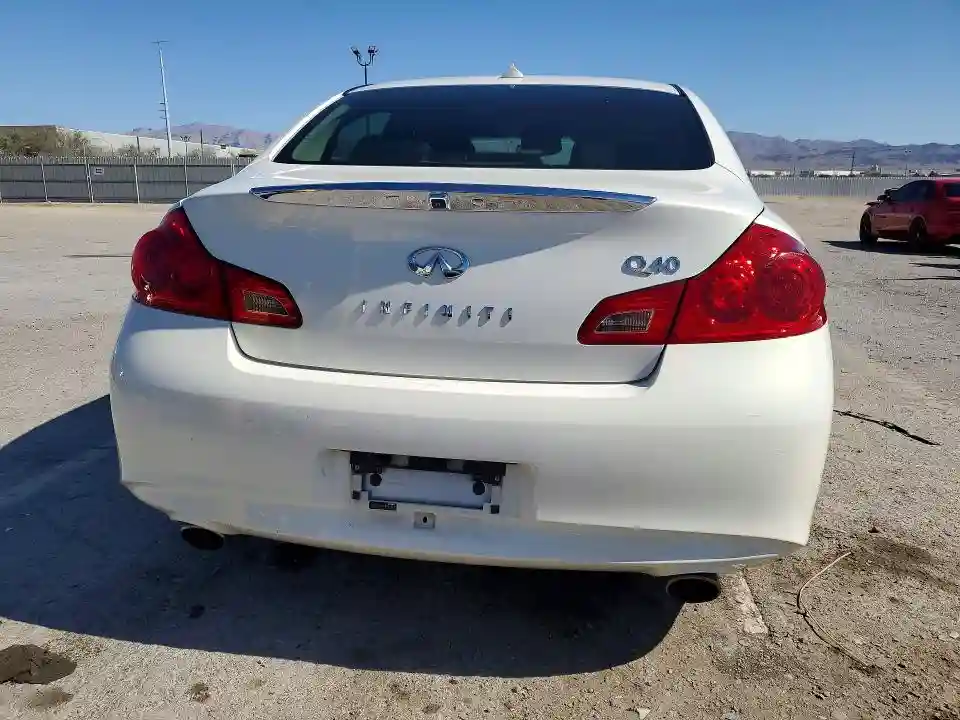 JN1CV6AP3FM501854 2015 INFINITI Q40-5