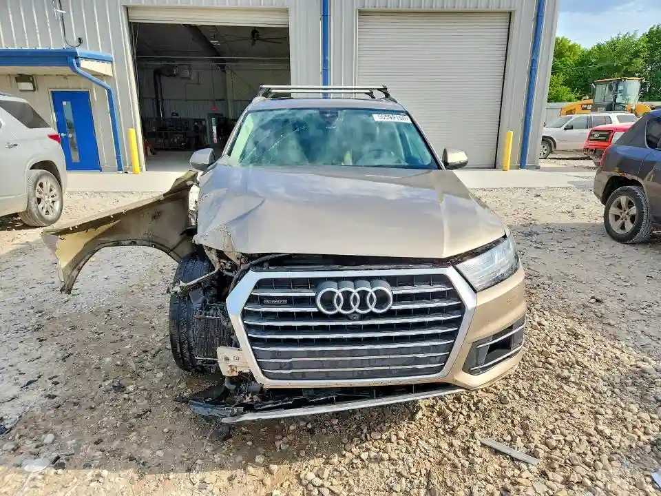 WA1VAAF72JD000079 2018 AUDI Q7-4