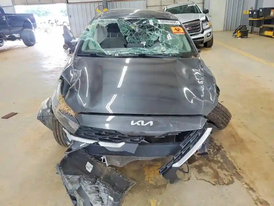 3KPF24ADXPE513612 2023 KIA FORTE-4