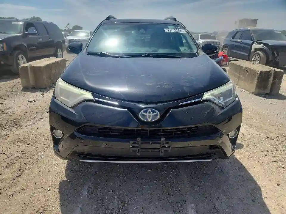 JTMDJREV9JD165059 2018 TOYOTA RAV4-4