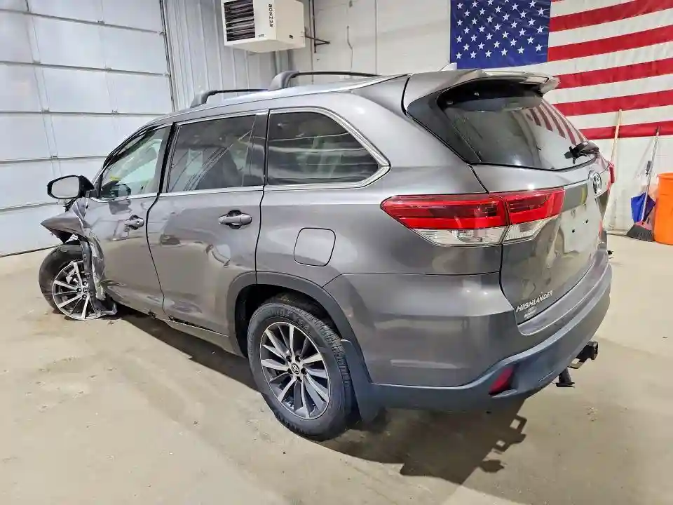 5TDJZRFH8JS562206 2018 TOYOTA HIGHLANDER-1
