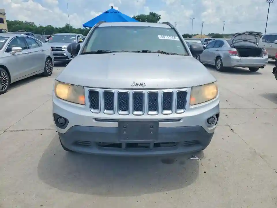 1J4NT1FAXBD241444 2011 JEEP COMPASS-4