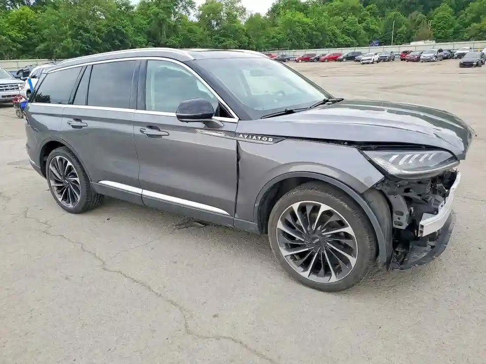 5LM5J7XC6PGL29646 2023 LINCOLN AVIATOR-3