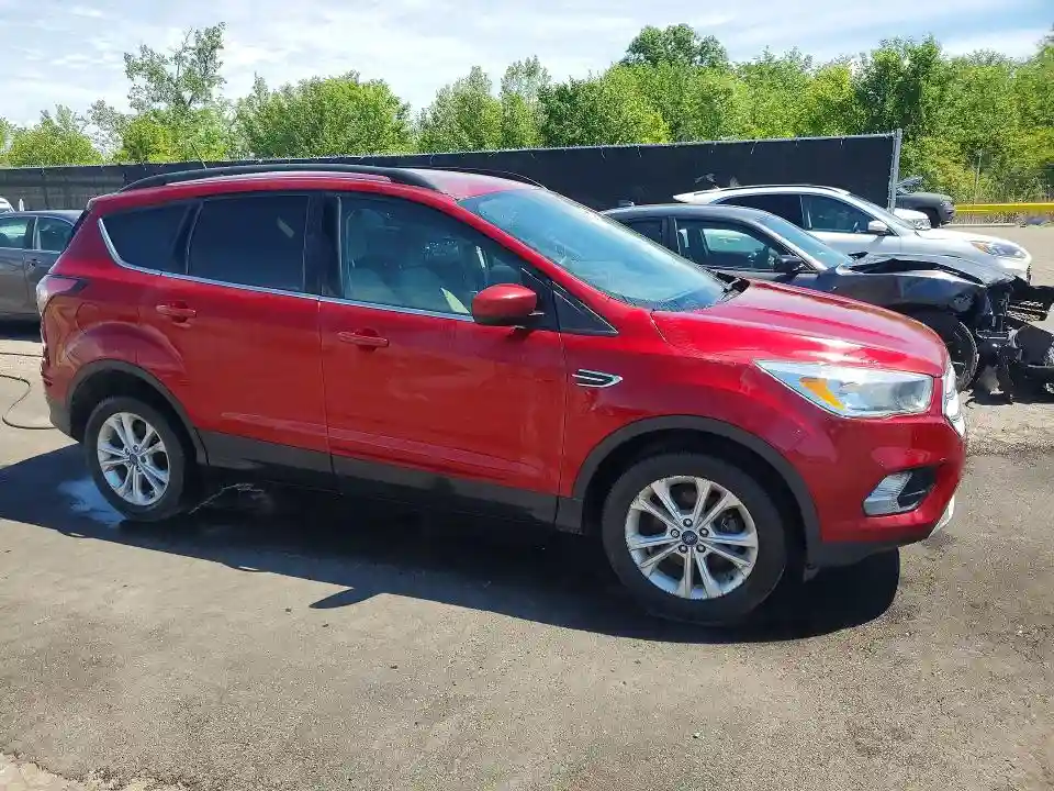 1FMCU0GD1JUA82532 2018 FORD ESCAPE-3