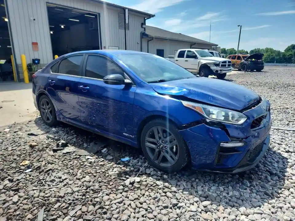 3KPF34AD4ME280643 2021 KIA FORTE-3