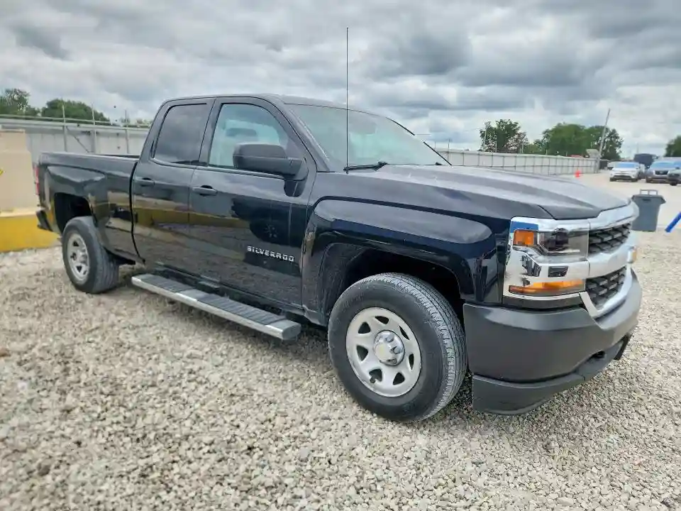 1GCVKNEC5JZ324364 2018 CHEVROLET SILVERADO-3