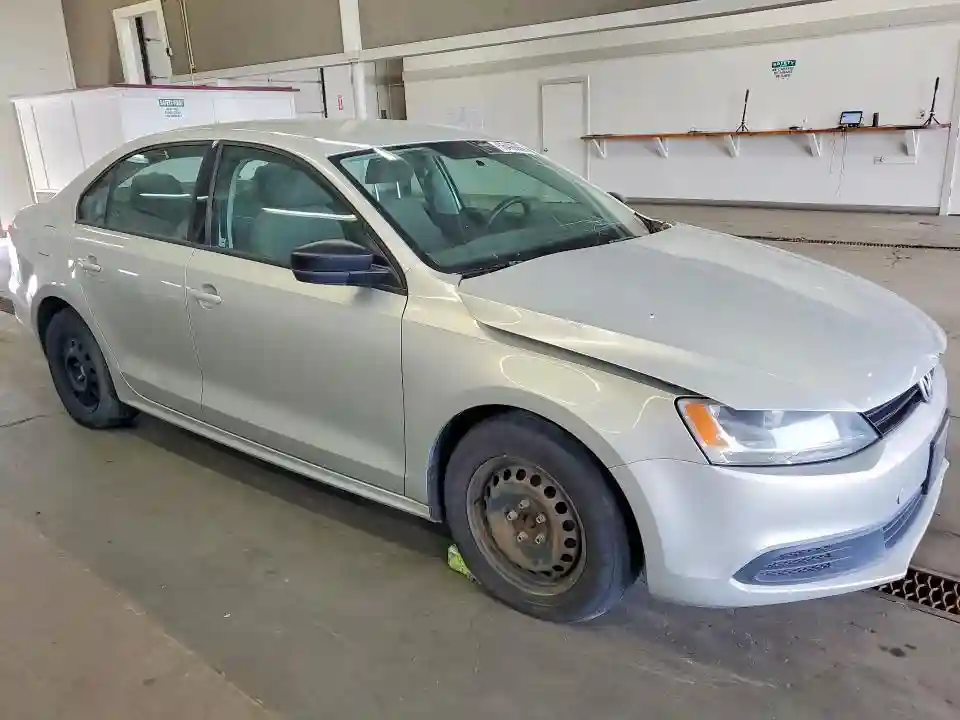 3VW2K7AJ8BM065615 2011 VOLKSWAGEN JETTA-3