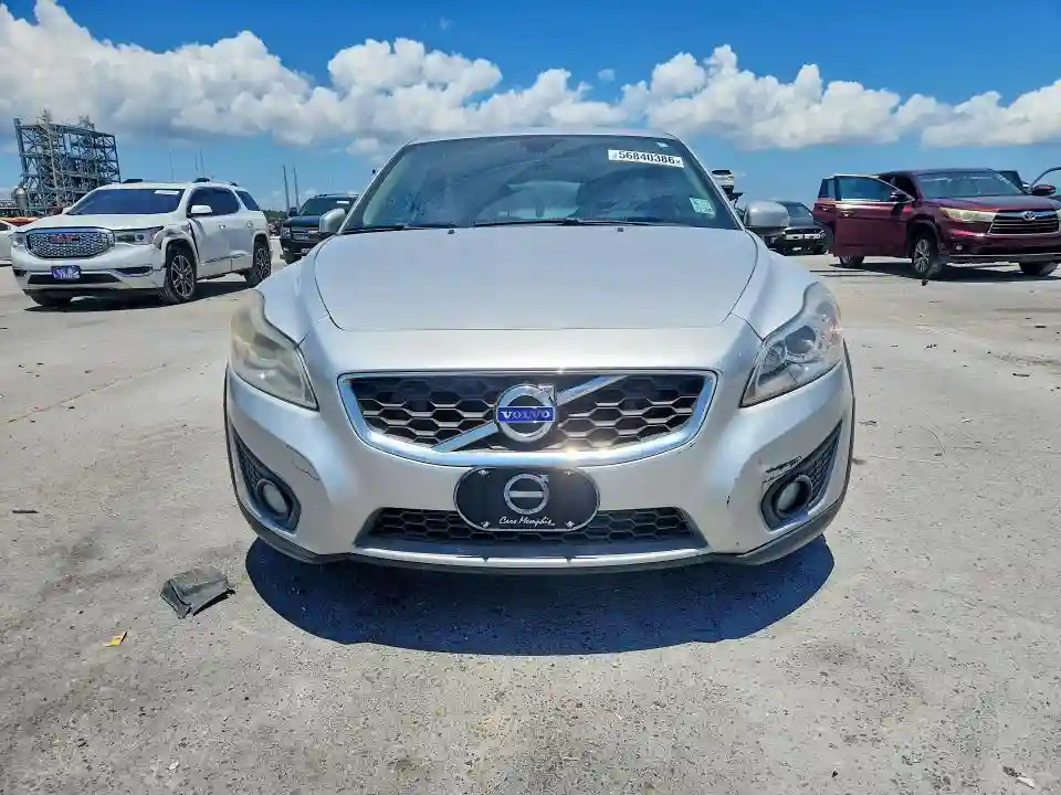 YV1672MK5B2205599 2011 VOLVO C30-4