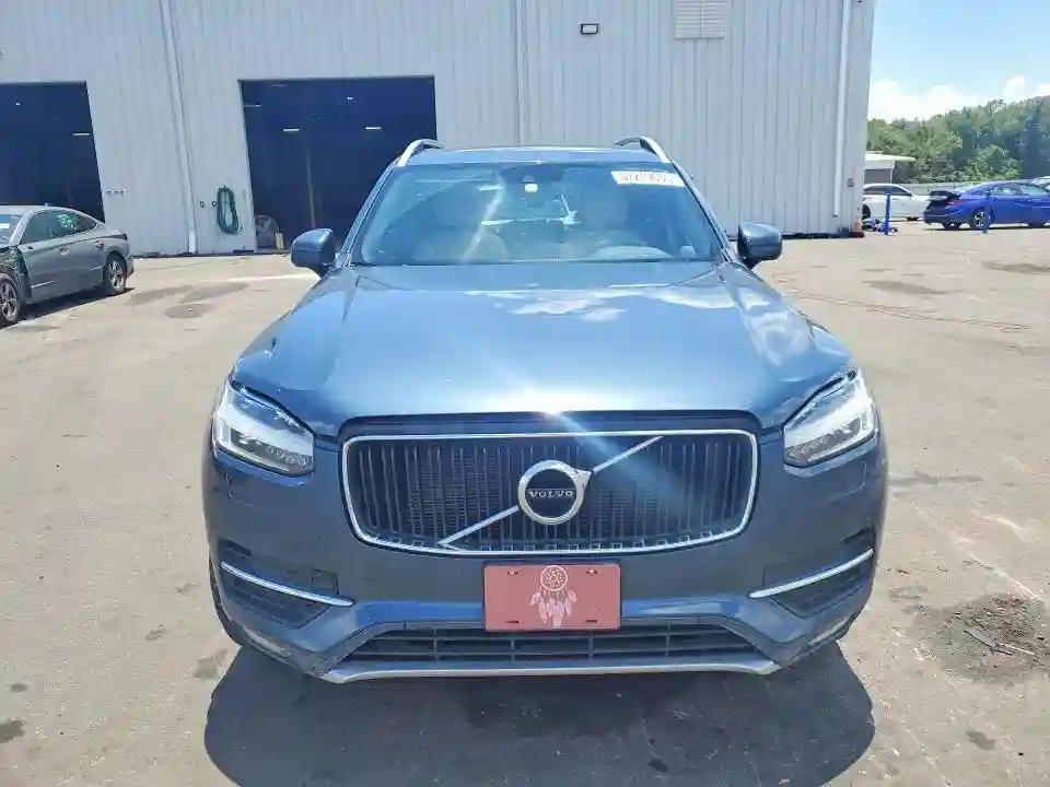 YV4102XK7J1337944 2018 VOLVO XC90-4