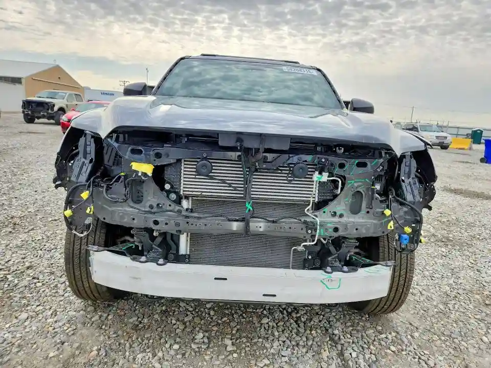 JTEVA5BR4S5042118 2025 TOYOTA 4RUNNER-4