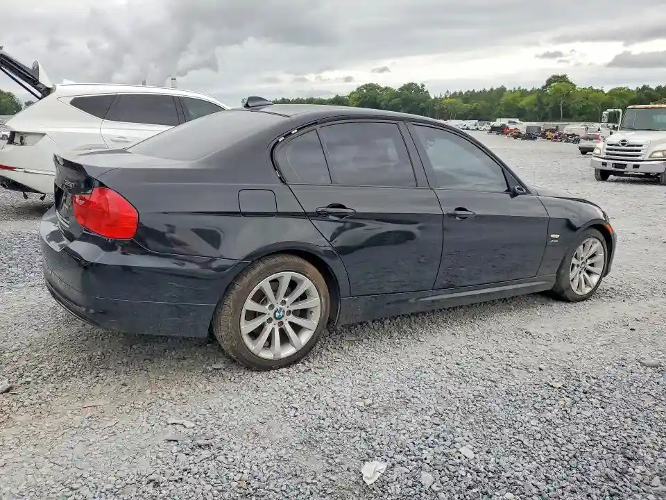 WBAPK7C5XBA820895 2011 BMW 3 SERIES-2