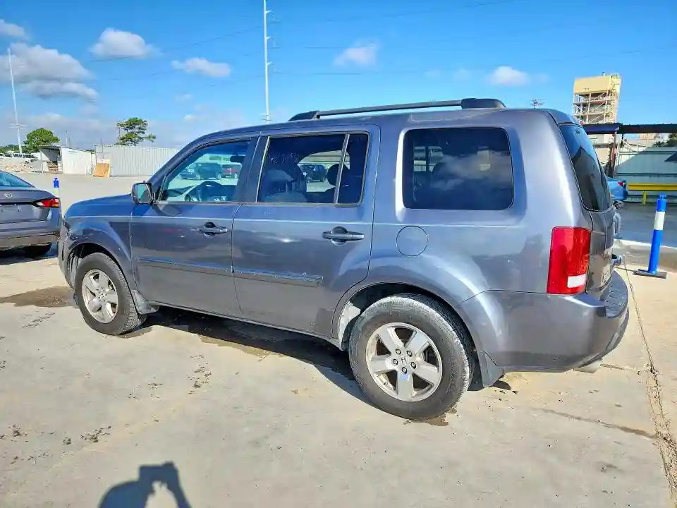 5FNYF3H49BB056520 2011 HONDA PILOT-1