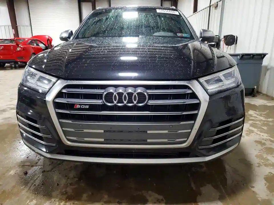 WA1A4AFY7J2007636 2018 AUDI SQ5-4