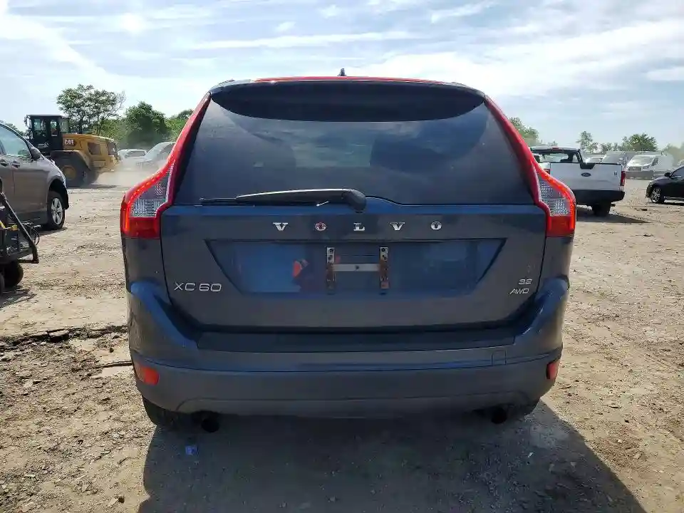 YV4982DZ3A2107471 2010 VOLVO XC60-5