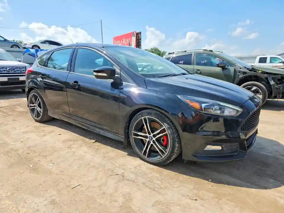 1FADP3L94GL262692 2016 FORD FOCUS-3