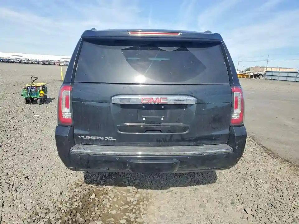 1GKS2HKJ1JR133682 2018 GMC YUKON-5