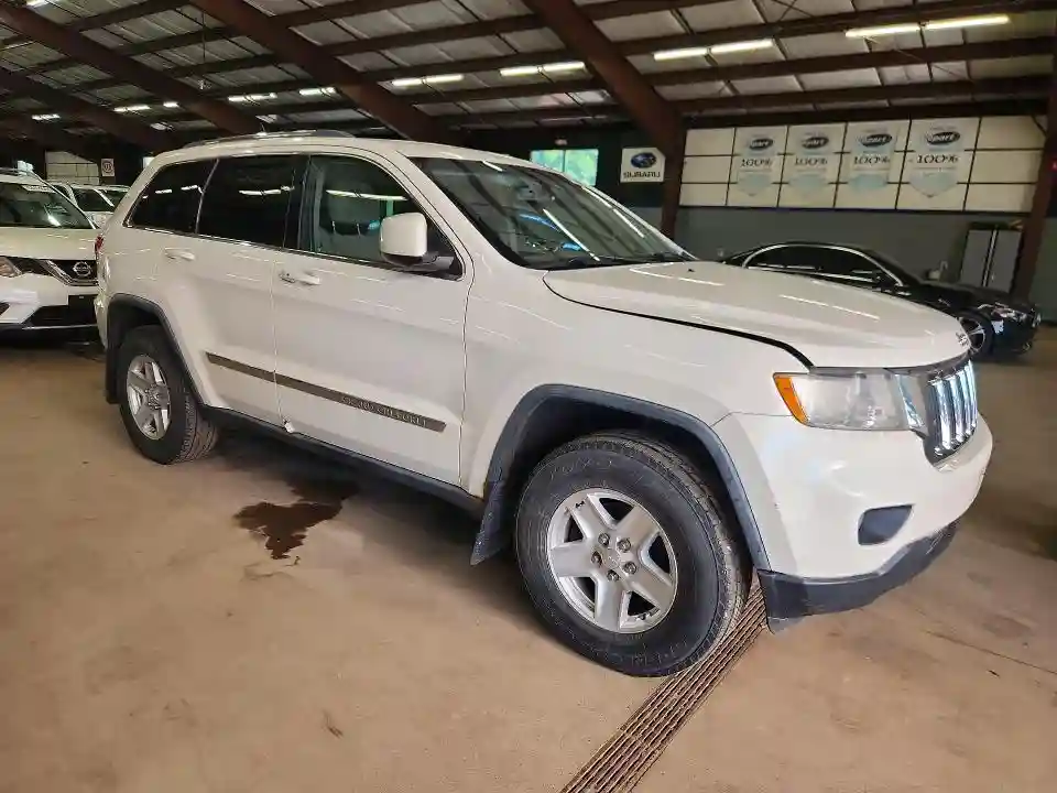 1J4RR4GG0BC525711 2011 JEEP GRAND CHEROKEE-3
