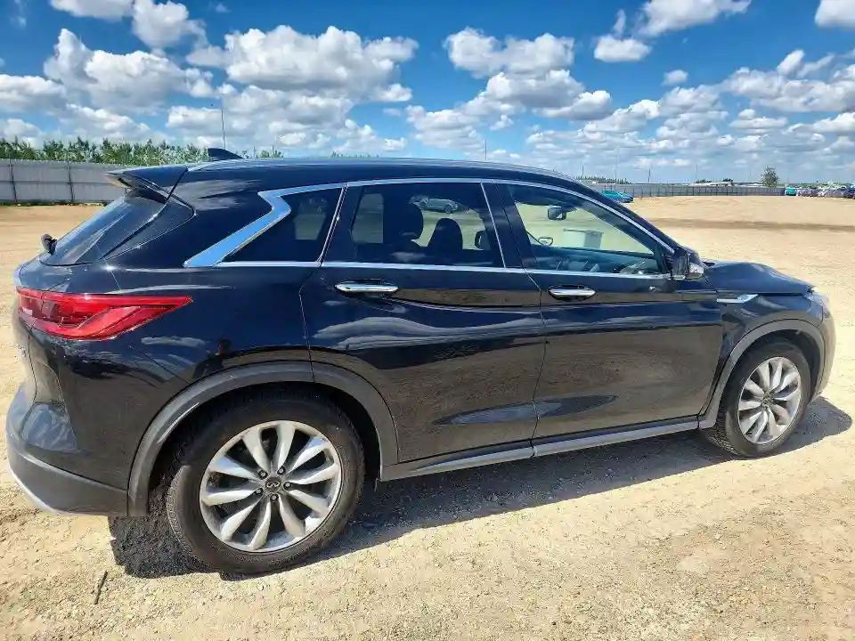 3PCAJ5M33KF111049 2019 INFINITI QX50-2
