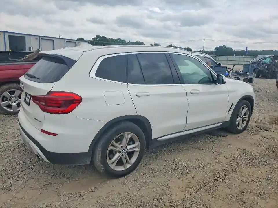 5UXTR7C50KLR43816 2019 BMW X3-2