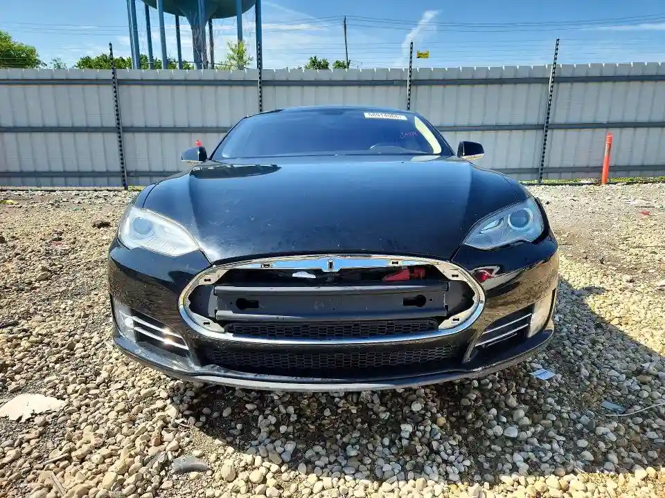 5YJSA1BG5DFP03896 2013 TESLA MODEL S-4