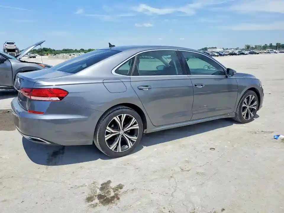 1VWSA7A31MC006687 2021 VOLKSWAGEN PASSAT-2