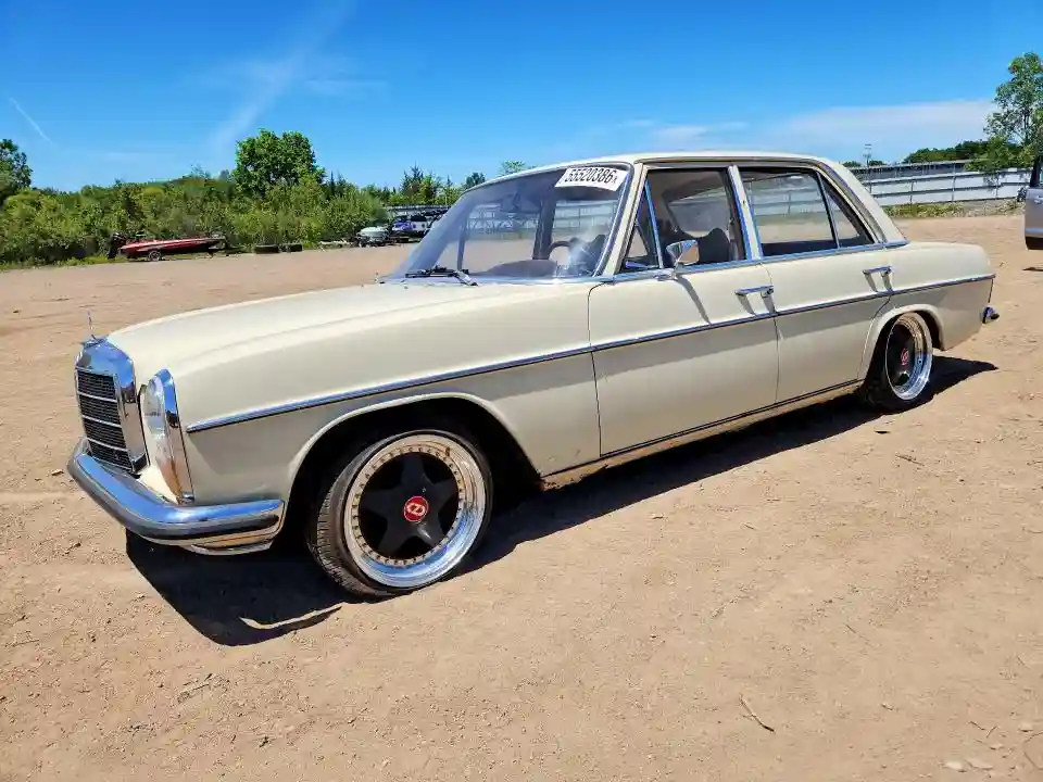 11511010084153 1969 MERCEDES-BENZ 220-CLASS-0