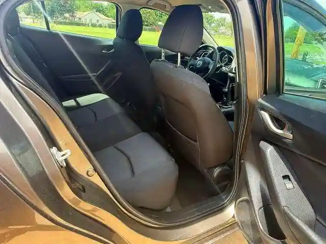 3MZBM1U79FM125432 2015 MAZDA 3-5