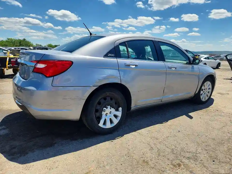 1C3CCBAB9EN208750 2014 CHRYSLER 200-2