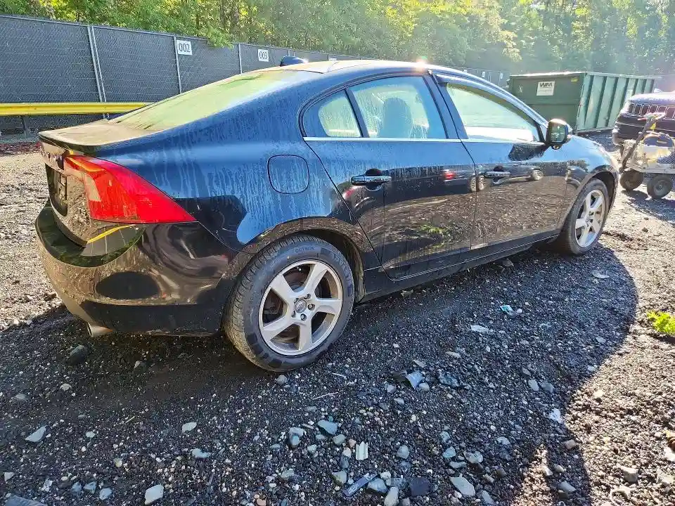 YV1612FH3D2209267 2013 VOLVO S60-2