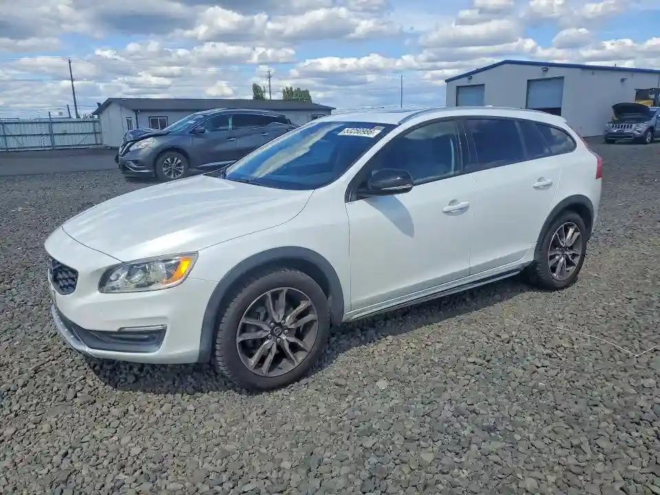 YV4612HK7F1001994 2015 VOLVO V60-0