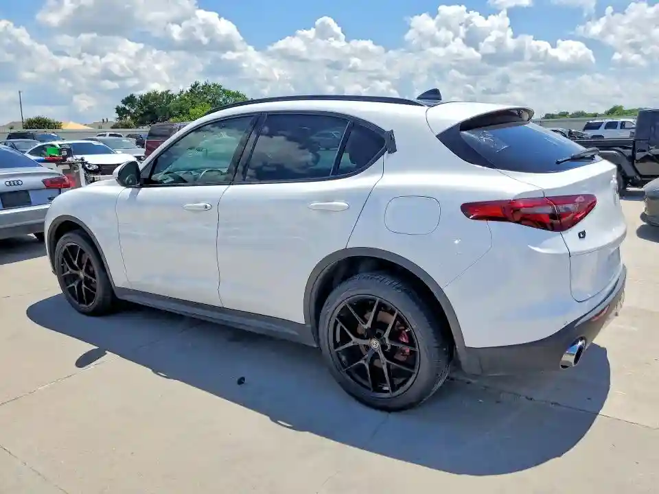 ZASPAKAN4K7C51350 2019 ALFA ROMEO STELVIO-1