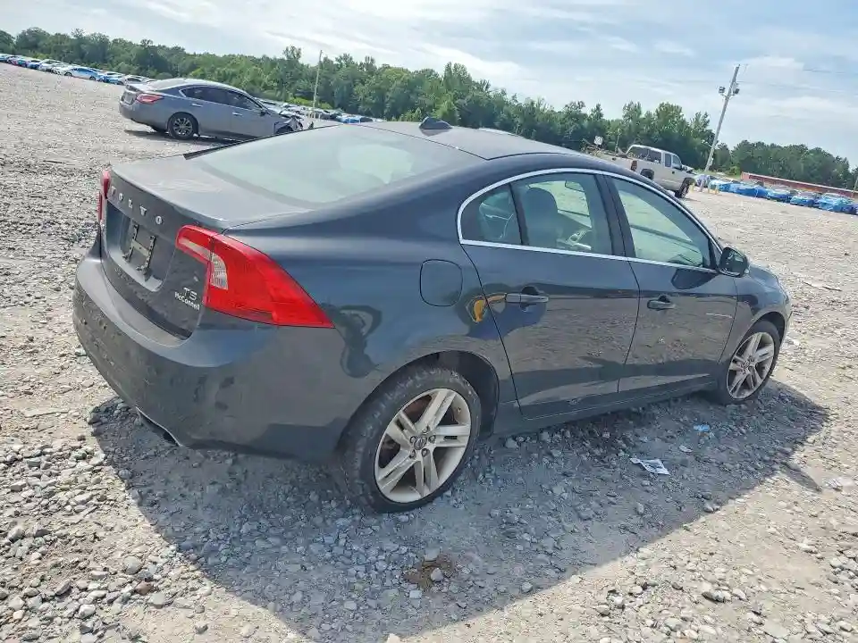 YV1612FS7E2282929 2014 VOLVO S60-2