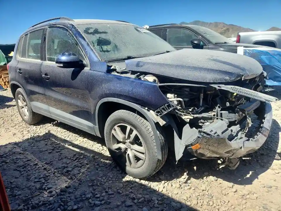 WVGAV7AX5GW555944 2016 VOLKSWAGEN TIGUAN-3