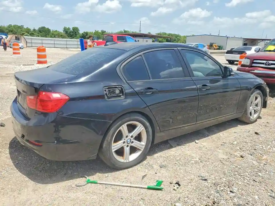 WBA3B1G52ENS80509 2014 BMW 3 SERIES-2