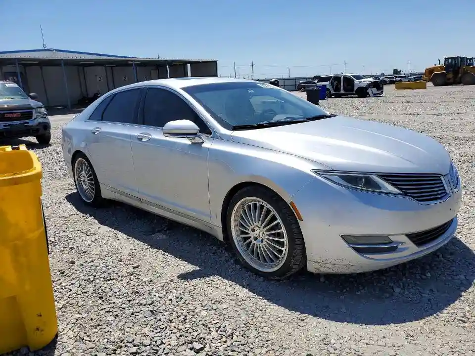 3LN6L2G90DR819125 2013 LINCOLN MKZ-3